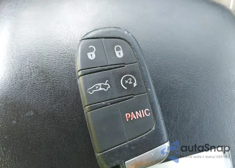 2013 Chrysler 300 Touring из США, поврежденный, VIN 2C3CCAAG2DH714790